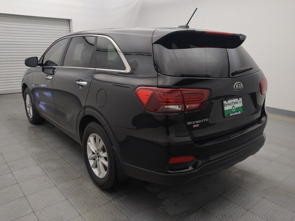 2020 Kia Sorento in Houston, TX 77074 - 18091905 5