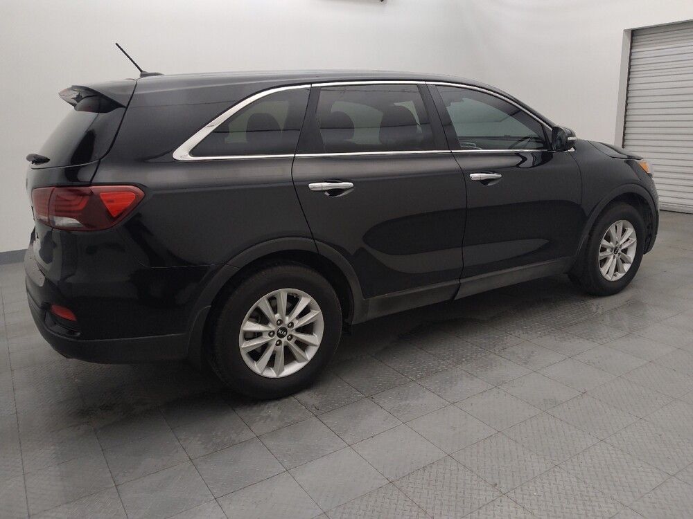 2020 Kia Sorento in Houston, TX 77074 - 18091905 10