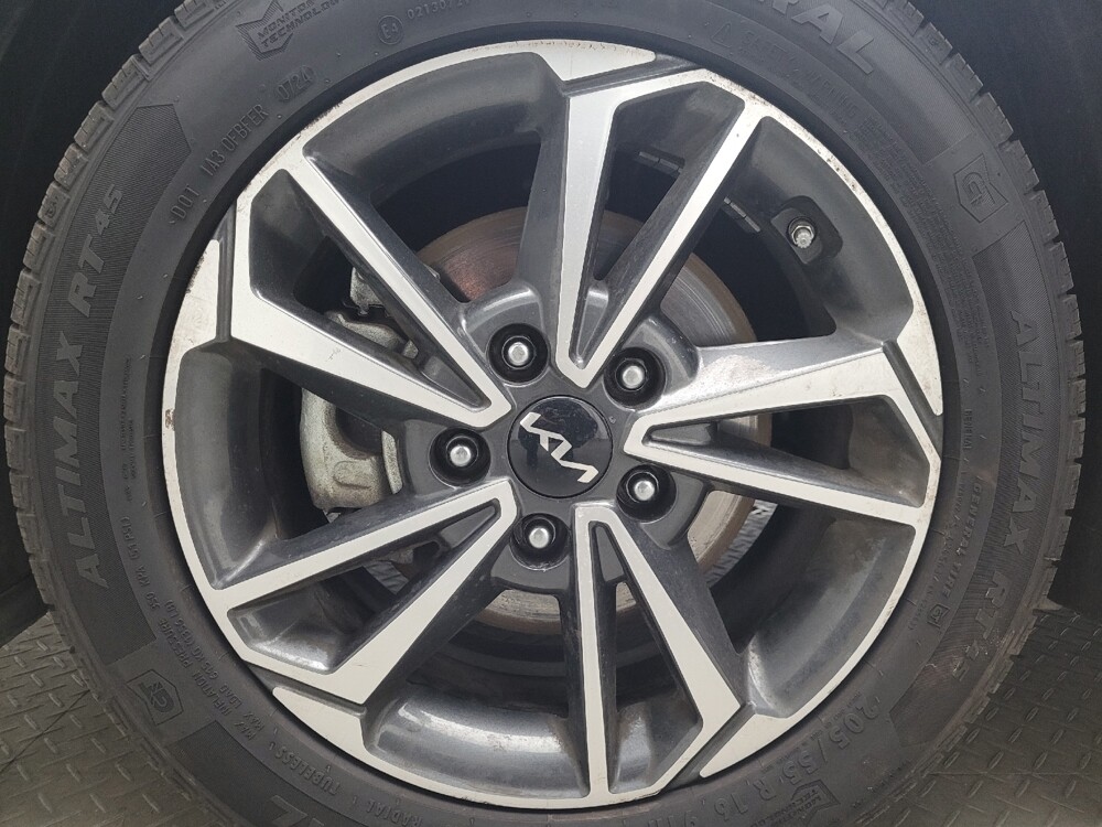 2022 Kia Forte in Madison, TN 37115 - 18091916 31