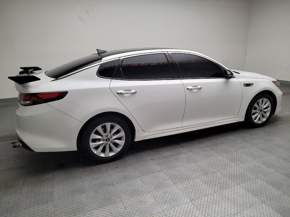 2018 Kia Optima in Downey, CA 90241 - 18091941 10