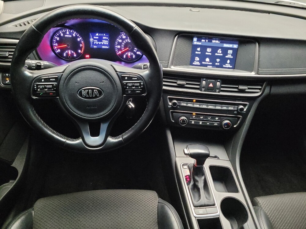 2018 Kia Optima in Downey, CA 90241 - 18091941 22