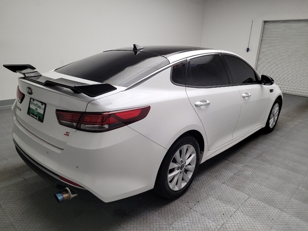 2018 Kia Optima in Downey, CA 90241 - 18091941 9