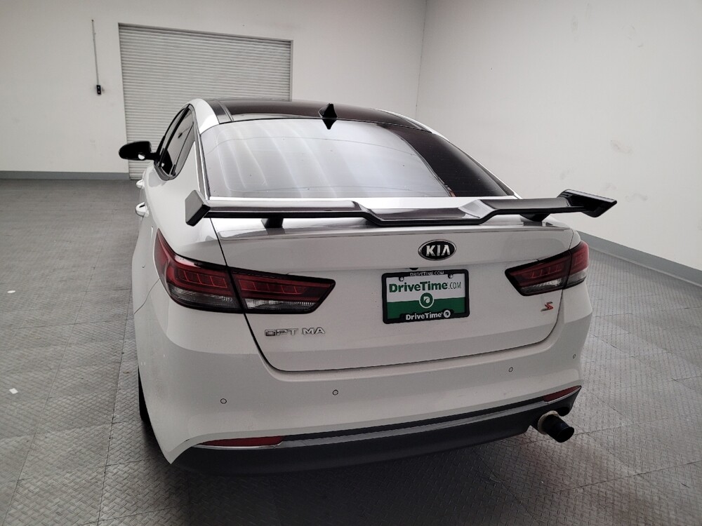 2018 Kia Optima in Downey, CA 90241 - 18091941 6