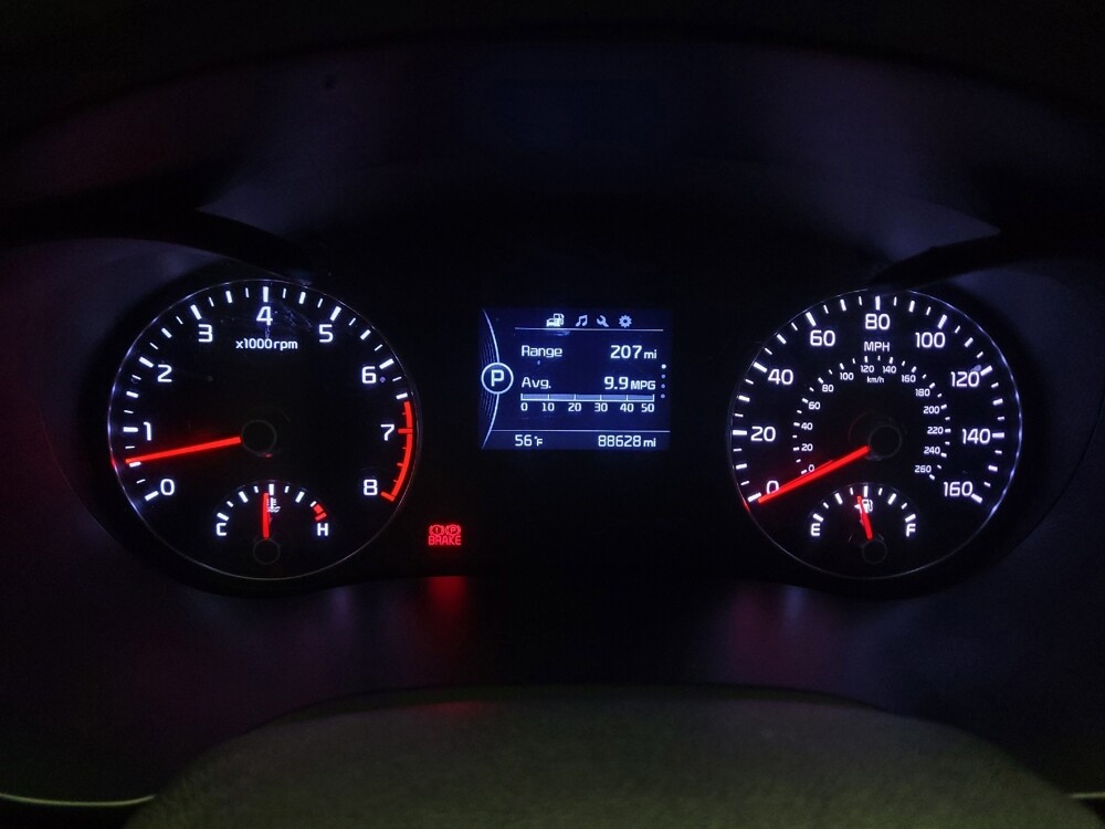 2018 Kia Optima in Downey, CA 90241 - 18091941 23