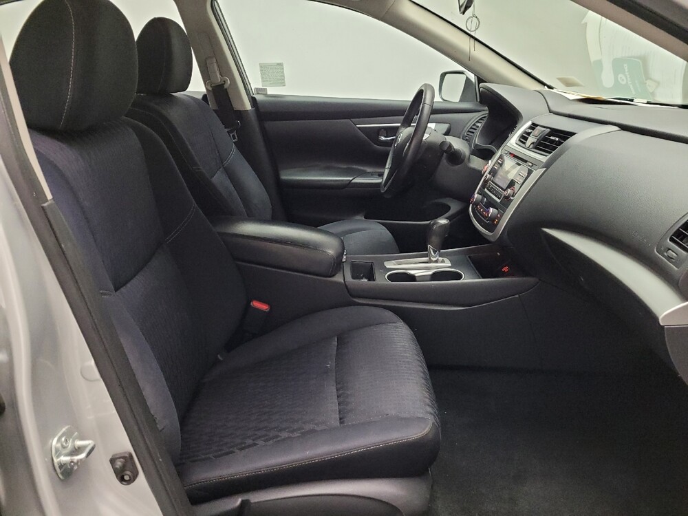 2017 Nissan Altima in Downey, CA 90241 - 18091945 21