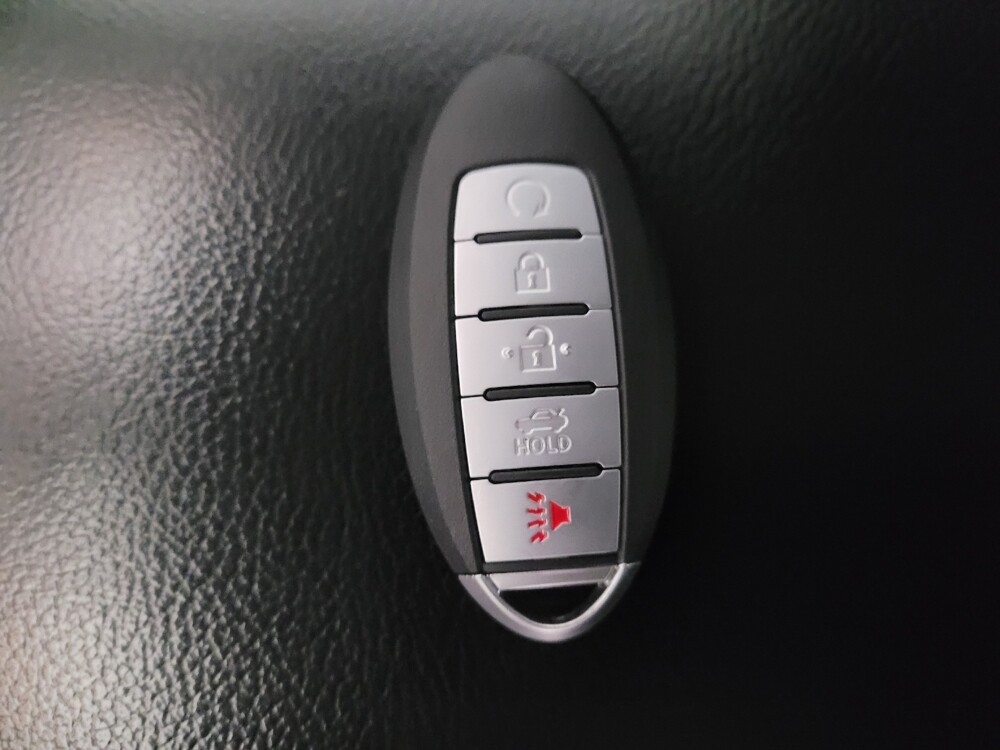 2017 Nissan Altima in Downey, CA 90241 - 18091945 32