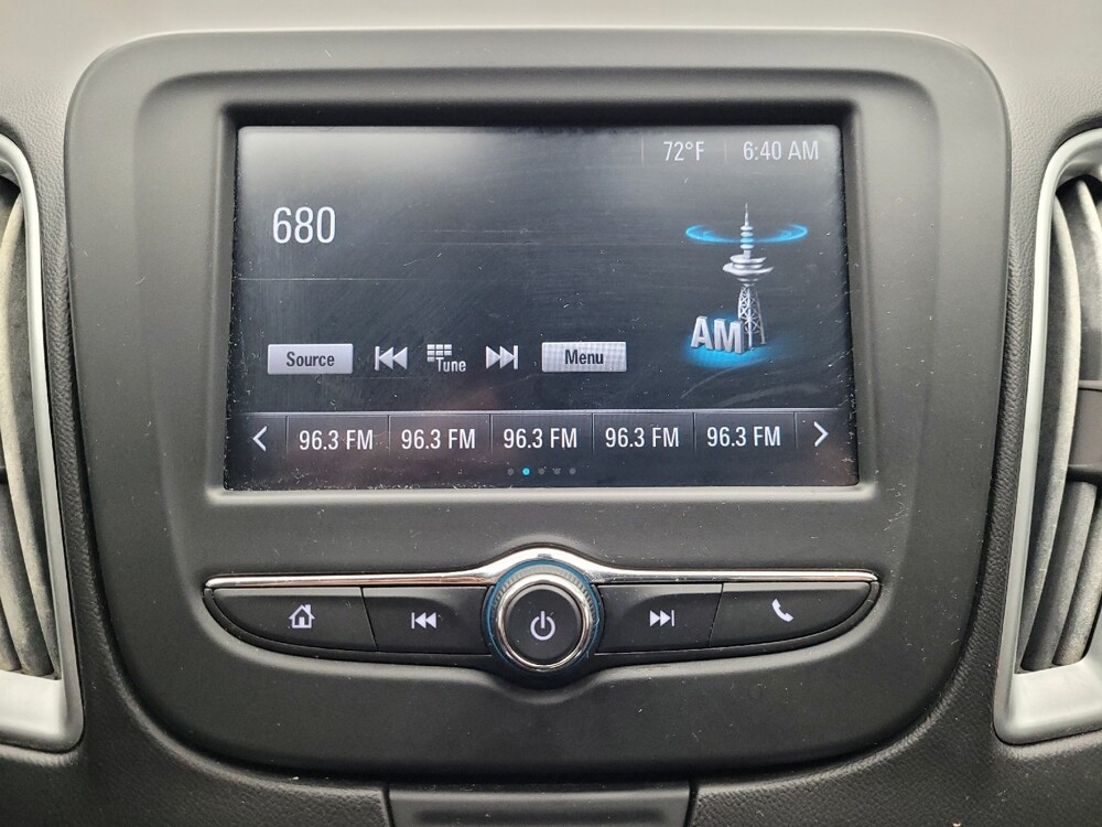 2017 Chevrolet Malibu in Memphis, TN 38128 - 18091950 25