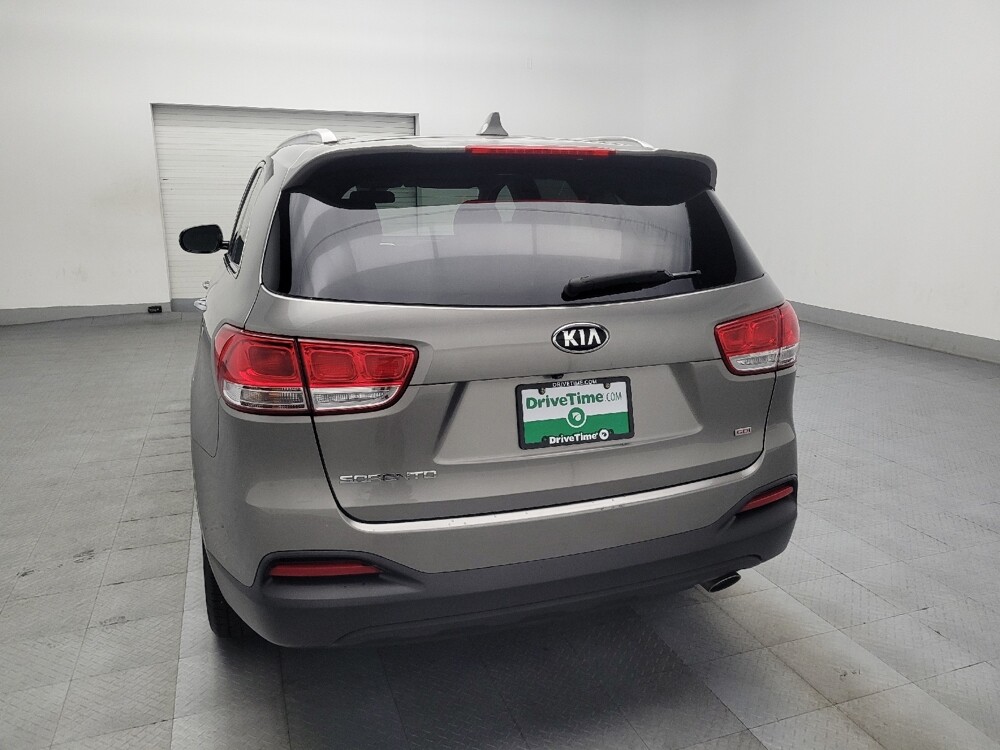 2018 Kia Sorento in Houston, TX 77074 - 18091951 6