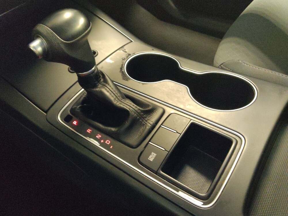 2018 Kia Sorento in Houston, TX 77074 - 18091951 26