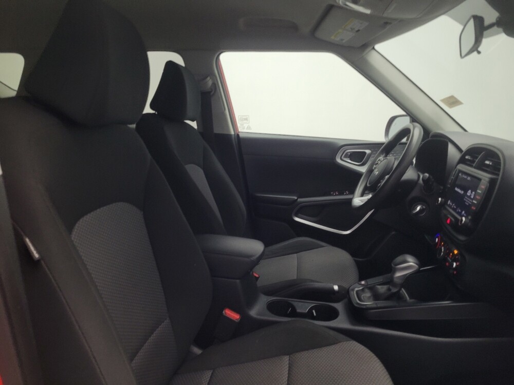 2022 Kia Soul in Morrow, GA 30260 - 18091958 21