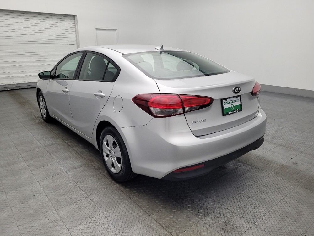 2018 Kia Forte in Miami, FL 33157 - 18091965 5
