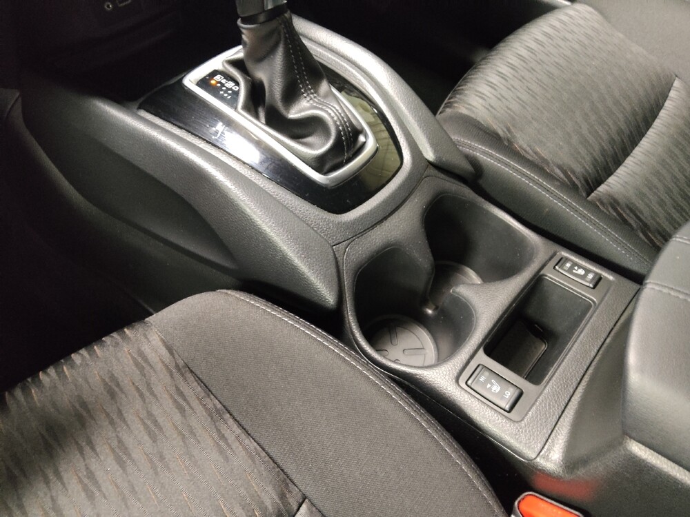 2018 Nissan Rogue in Columbus, GA 31909 - 18091966 26