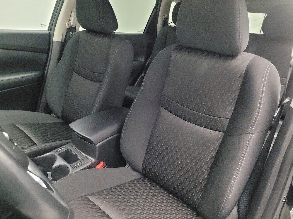 2018 Nissan Rogue in Columbus, GA 31909 - 18091966 17