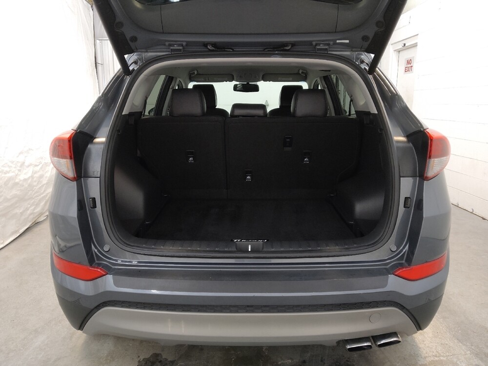 2017 Hyundai Tucson in Cincinnati, OH 45255 - 18091968 29