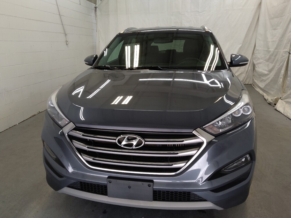 2017 Hyundai Tucson in Cincinnati, OH 45255 - 18091968 15