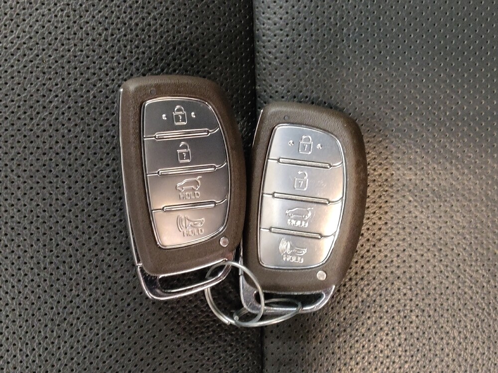 2017 Hyundai Tucson in Cincinnati, OH 45255 - 18091968 32