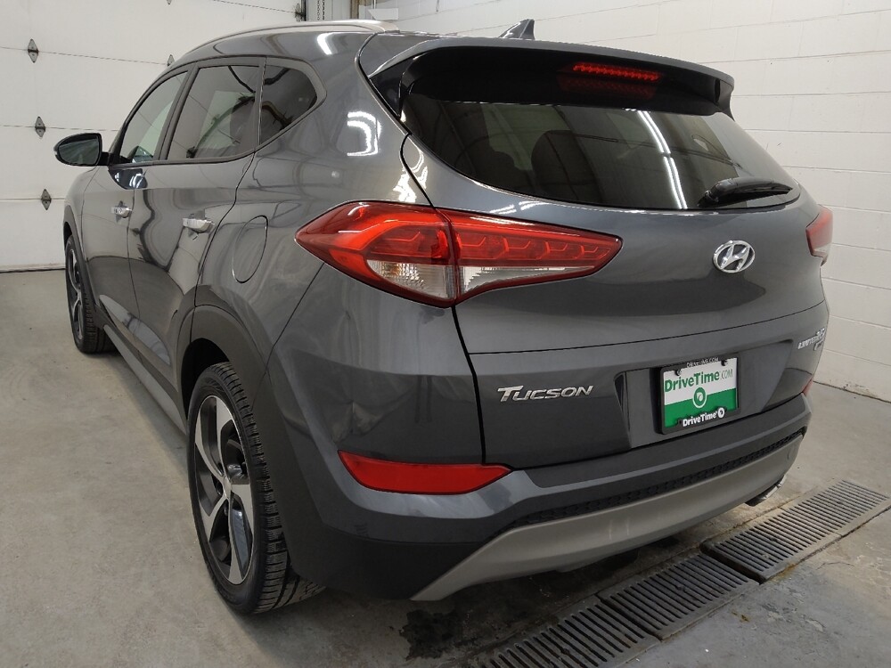 2017 Hyundai Tucson in Cincinnati, OH 45255 - 18091968 5