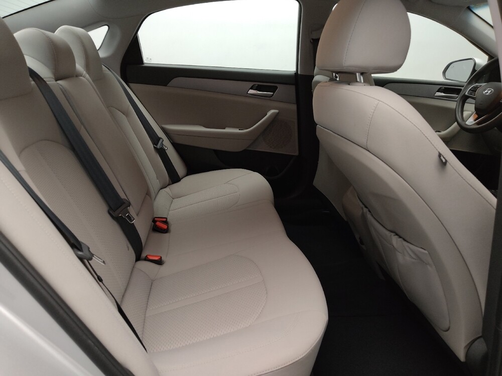 2018 Hyundai Sonata in Tulsa, OK 74145 - 18091972 19