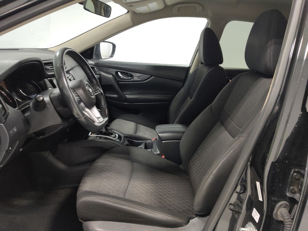 2018 Nissan Rogue in Columbus, OH 43231 - 18091980 17