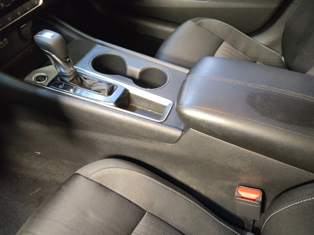 2019 Nissan Altima in Columbia, SC 29210 - 18091998 26