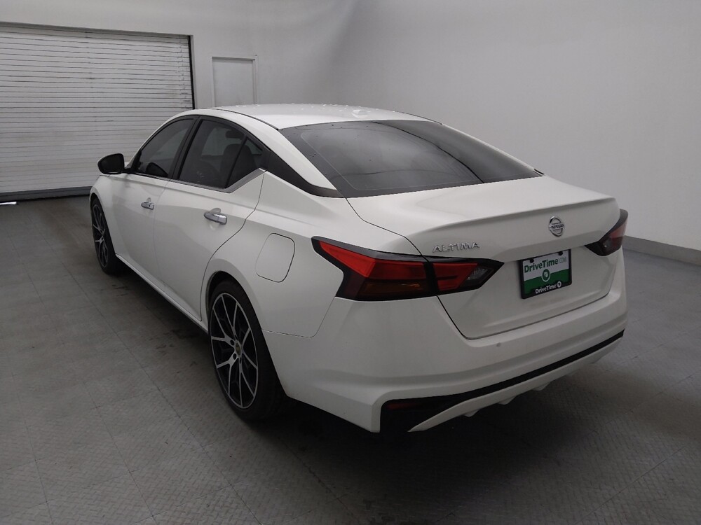 2019 Nissan Altima in Columbia, SC 29210 - 18091998 5