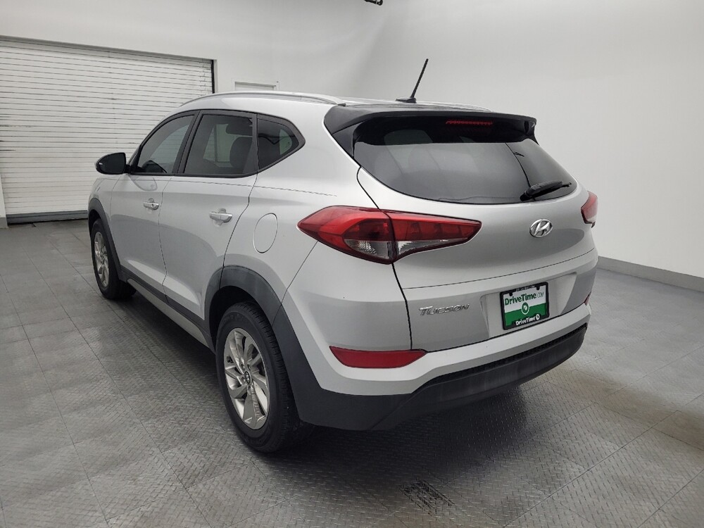 2017 Hyundai Tucson in Columbia, SC 29210 - 18092001 5