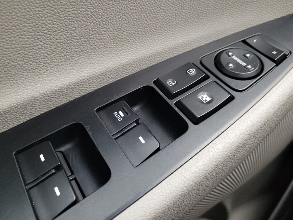 2017 Hyundai Tucson in Columbia, SC 29210 - 18092001 27