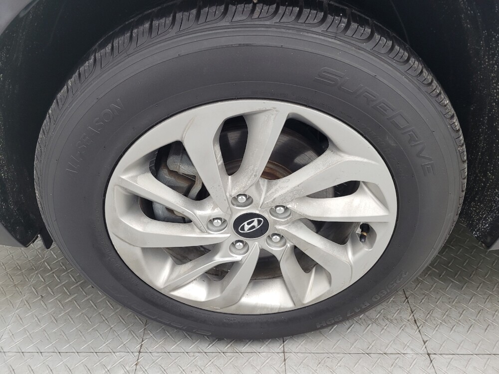 2017 Hyundai Tucson in Columbia, SC 29210 - 18092001 31