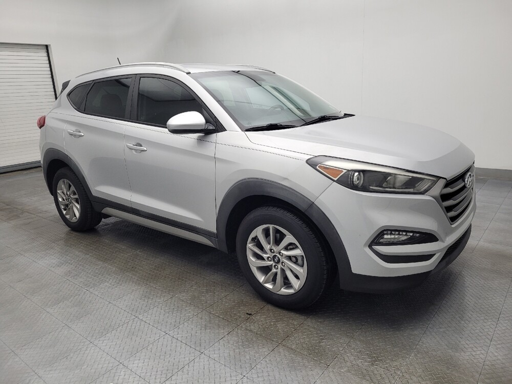 2017 Hyundai Tucson in Columbia, SC 29210 - 18092001 11