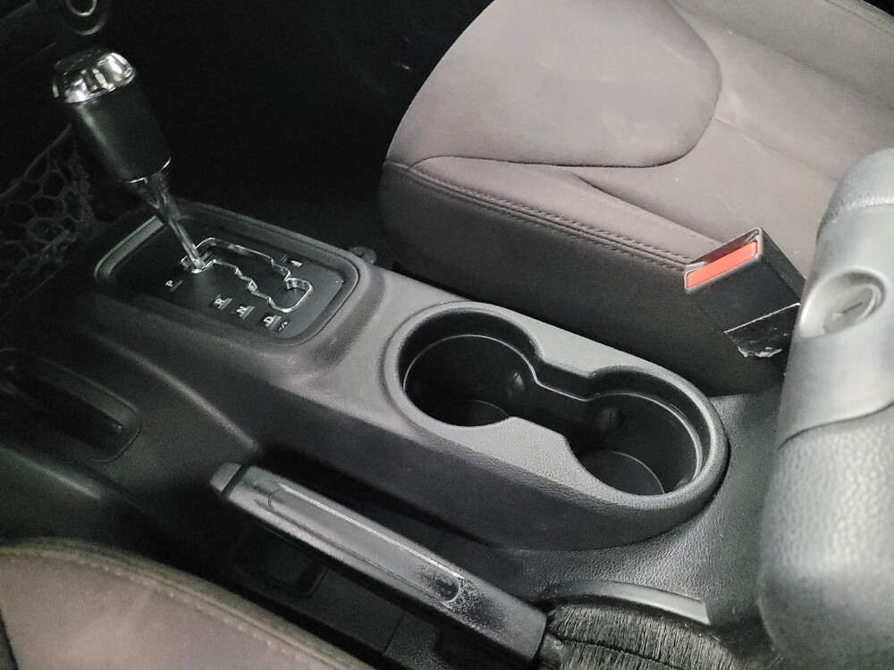 2014 Jeep Wrangler in Memphis, TN 38115 - 18092004 26