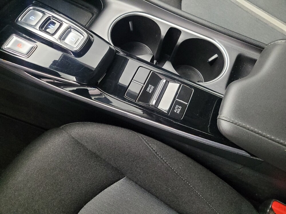 2022 Hyundai Sonata in Memphis, TN 38128 - 18092008 26