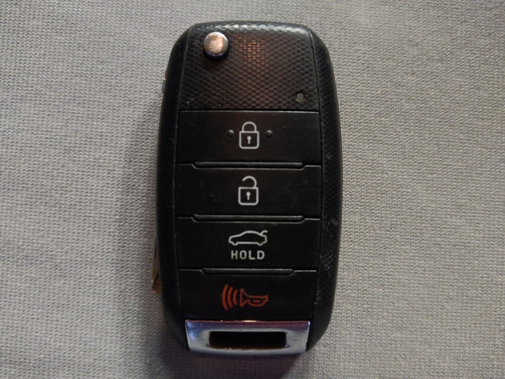 2015 Kia Optima in Houston, TX 77060 - 18092013 32