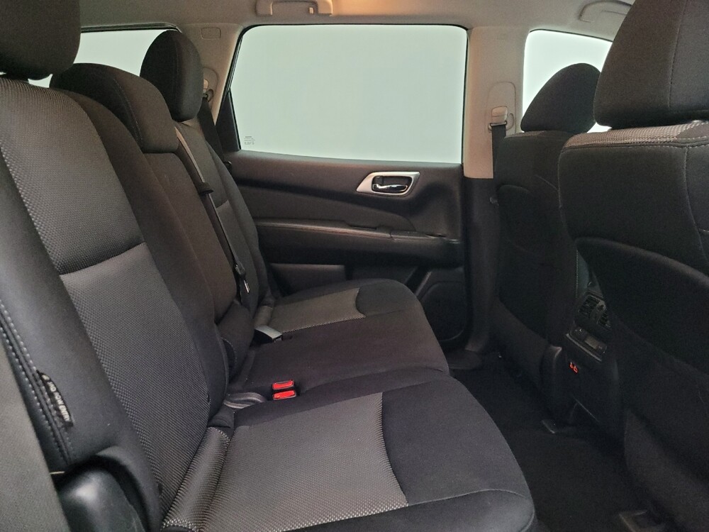 2019 Nissan Pathfinder in Des Moines, IA 50310 - 18092025 19