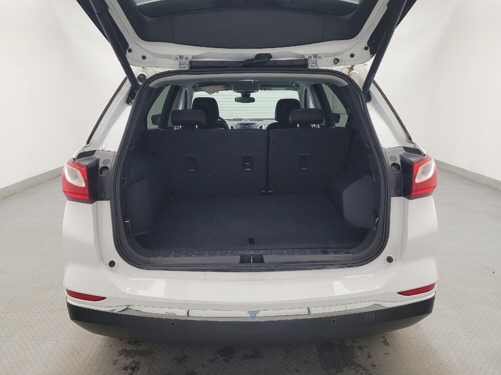 2020 Chevrolet Equinox in Fayetteville, NC 28304 - 18092028 29