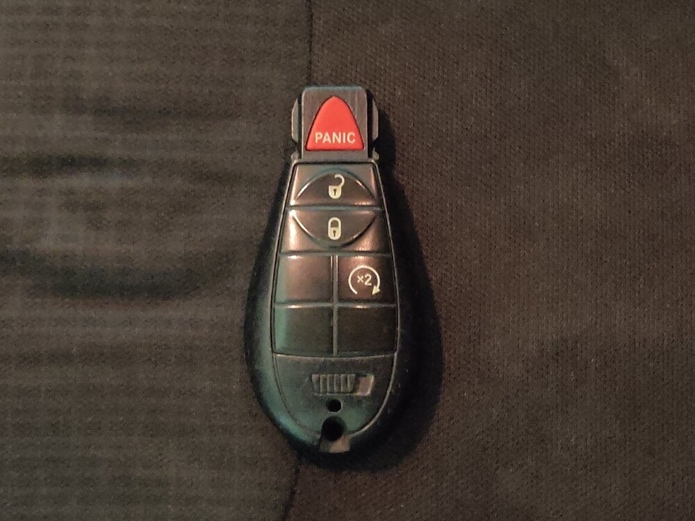 2016 Jeep Cherokee in Columbia, SC 29210 - 18092030 32