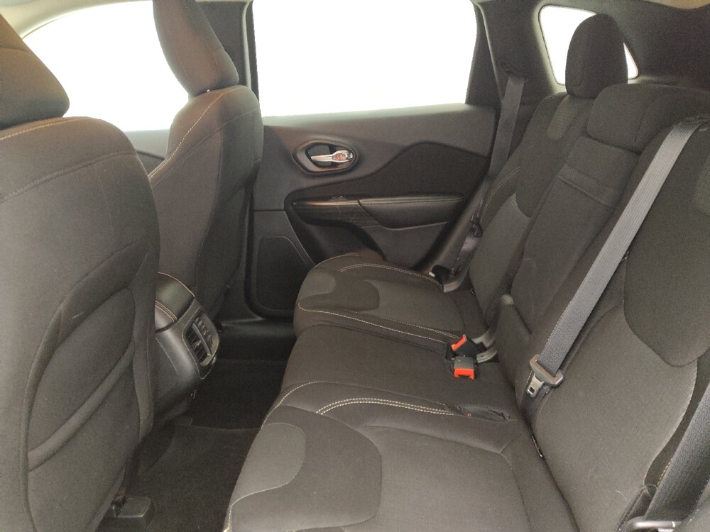 2016 Jeep Cherokee in Columbia, SC 29210 - 18092030 18