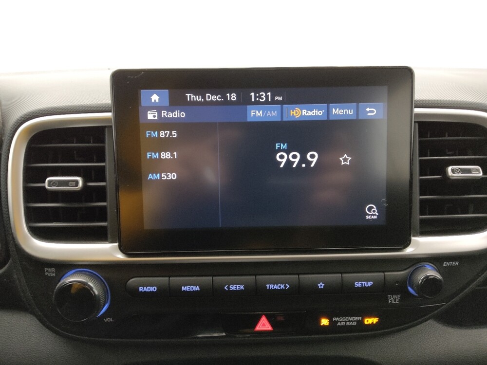 2021 Hyundai Venue in Gladstone, MO 64118 - 18092031 25