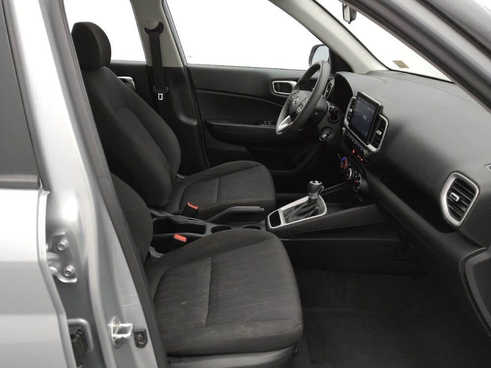 2021 Hyundai Venue in Gladstone, MO 64118 - 18092031 21