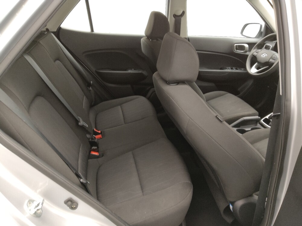 2021 Hyundai Venue in Gladstone, MO 64118 - 18092031 19