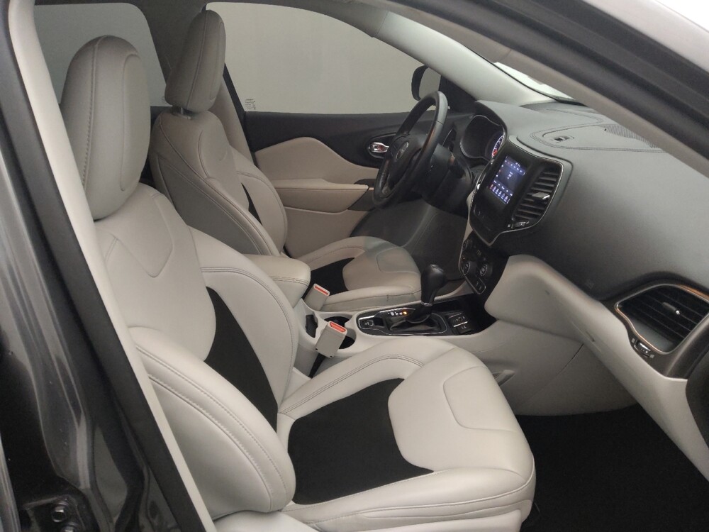 2020 Jeep Cherokee in Houston, TX 77034 - 18092038 21