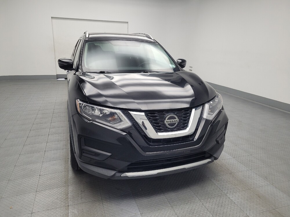 2018 Nissan Rogue in Madison, TN 37115 - 18092047 14