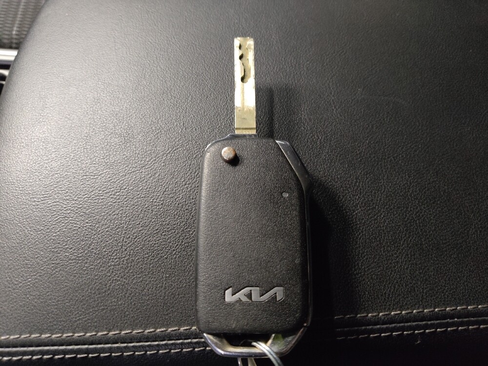 2022 Kia Sorento in Bradenton, FL 34207 - 18092051 32