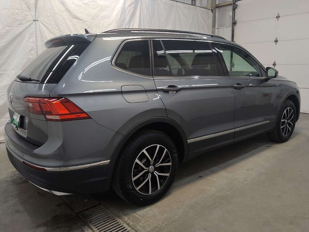 2021 Volkswagen Tiguan in Cincinnati, OH 45255 - 18092067 10