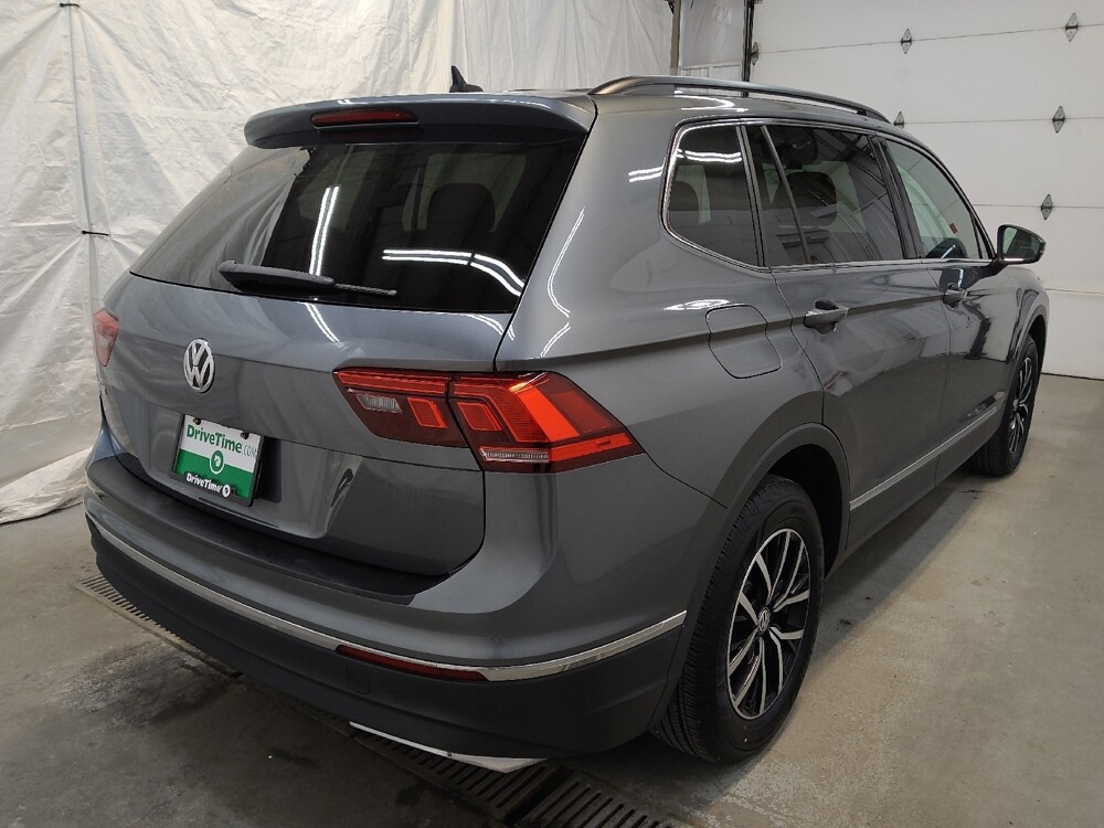 2021 Volkswagen Tiguan in Cincinnati, OH 45255 - 18092067 9