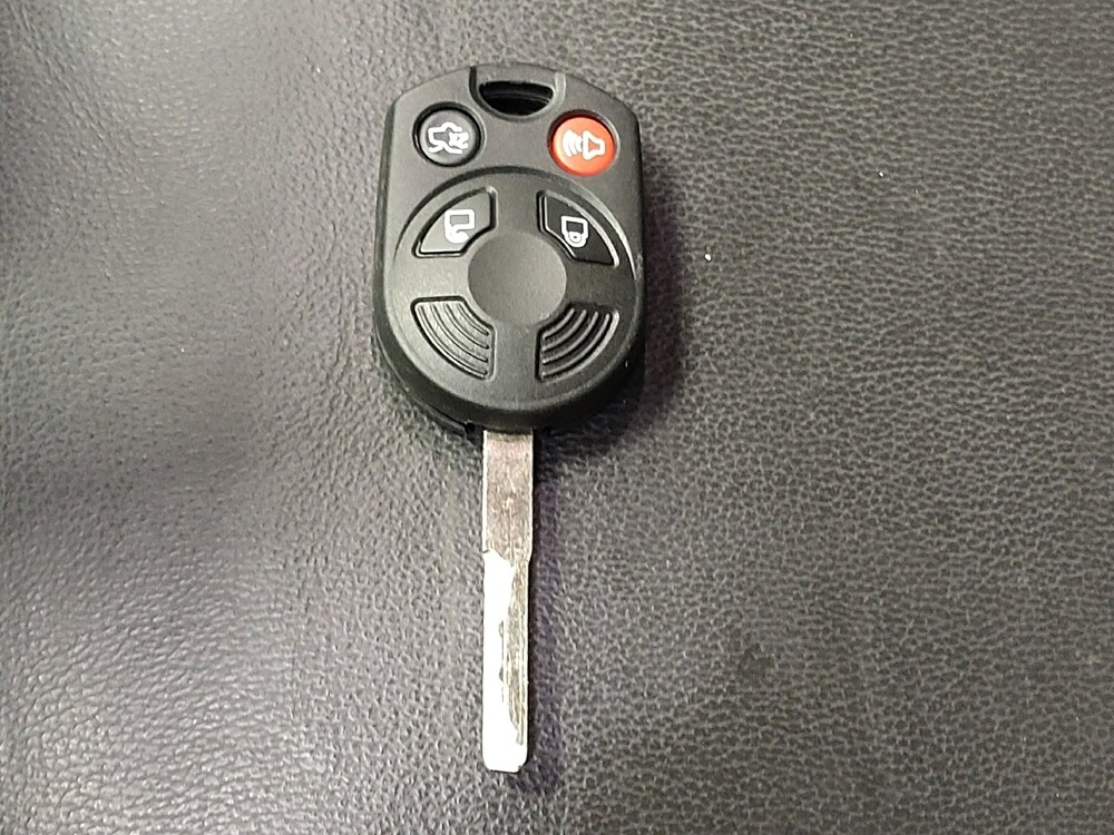 2018 Ford Escape in Columbia, SC 29210 - 18092068 32