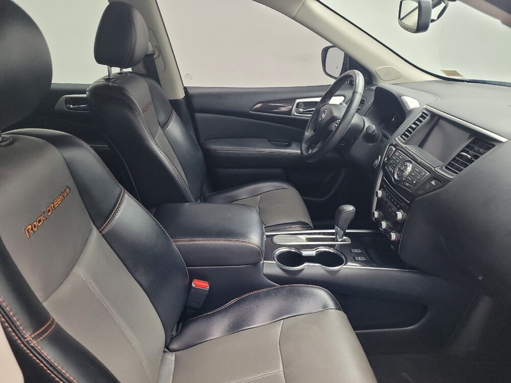 2019 Nissan Pathfinder in Madison, TN 37115 - 18092074 21