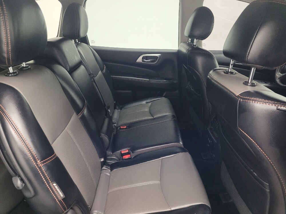 2019 Nissan Pathfinder in Madison, TN 37115 - 18092074 19