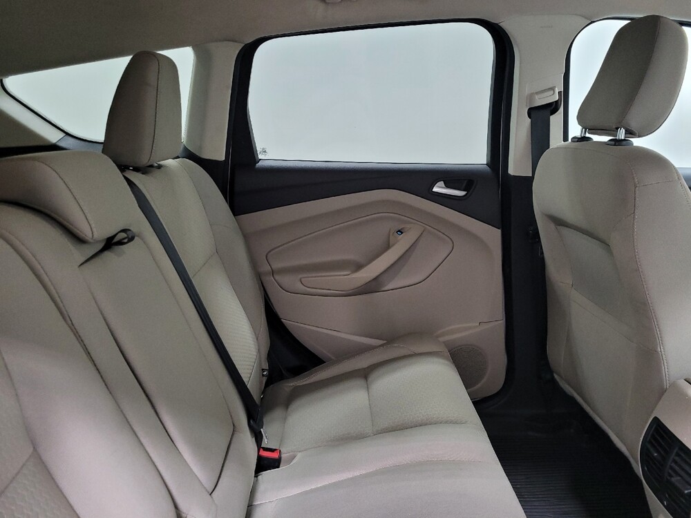 2019 Ford Escape in Pittsburgh, PA 15236 - 18092075 19