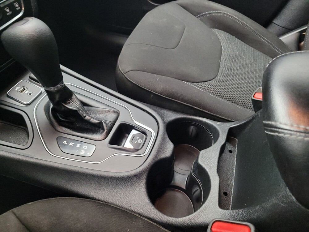 2021 Jeep Cherokee in Memphis, TN 38115 - 18092076 26