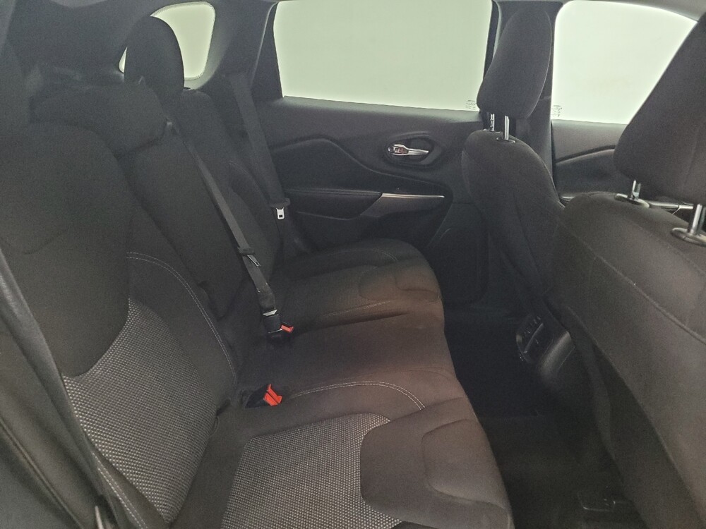 2021 Jeep Cherokee in Memphis, TN 38115 - 18092076 19